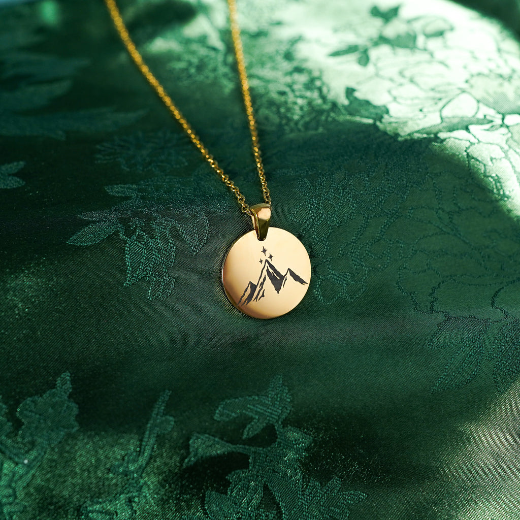 Mountain And Three Stars Circle Necklace